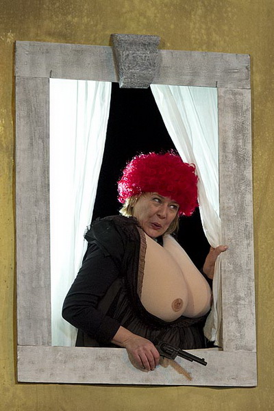 Mladena Gavran u “Najluđoj predstavi na svijetu”