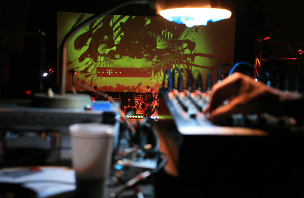 Minival, 28. ožujka