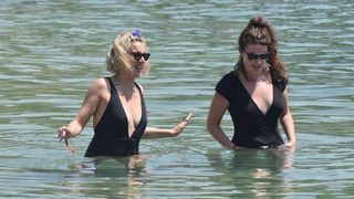 Posljednji dan Love International Festivala u Tisnom privukao je veliki broj mladih iz cijele Europe, a najviče iz Velike Britanije. Photo: Hrvoje Jelavić/PIXSELL Posljednji dan Love International Festivala u Tisnom privukao je veliki broj mladih iz cijele Europe, a najviče iz Velike Britanije. Photo: Hrvoje Jelavić/PIXSELL