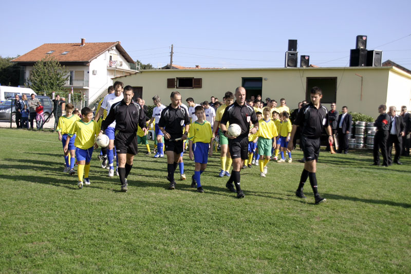 Hajduk – Zlatna Luka, Prijateljska utakmica povodom 75 godina osnivanja NK Zlatna luka