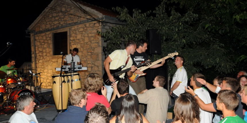 Sestrunjska noc 2009, Foto: Darko Dilber Sestrunjska noc 2009, Foto: Darko Dilber