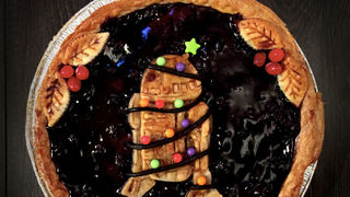 Jessica Leigh Clark Bojin pravi pite kakve još niste vidjeli! Jessica Leigh Clark Bojin pravi pite kakve još niste vidjeli!