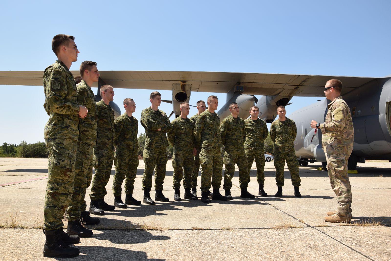 Američka posada MC-130 stigla u vojnu bazu Zemunik Američka posada MC-130 stigla u vojnu bazu Zemunik