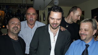 Image 1199579 (auto) Image 1199579 (auto)