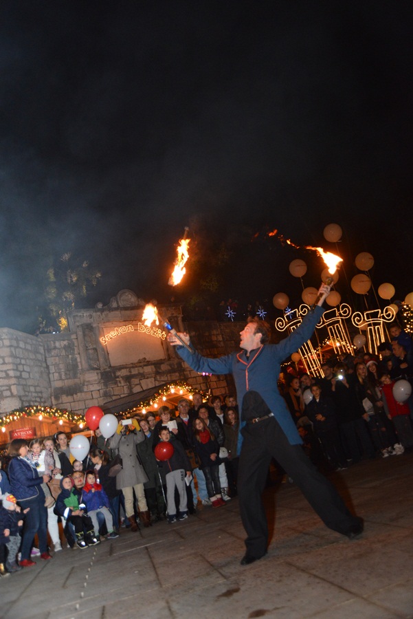 Započeo Advent u Zadru ; foto Iva Perinčić