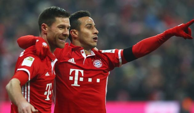 Xabi Alonso i Thiago Alcantara