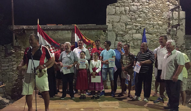 Dan pobjede i domovinske zahvalnosti proslavljen i u Zemuniku Donjem. Photo: Željko Šarić i Damir Bilosnić