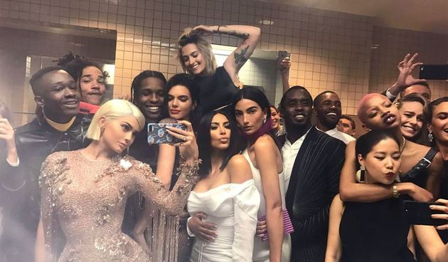 Met Gala selfie