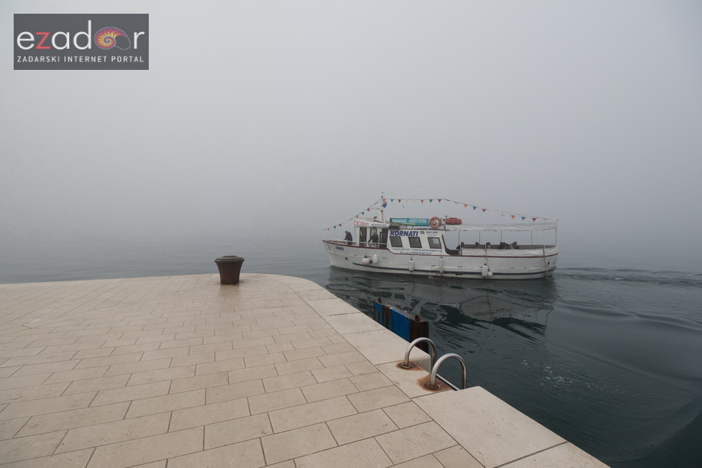 Đir po maglovitom gradu 16. listopada 2017. Magla Đir po maglovitom gradu 16. listopada 2017. Magla