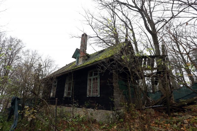 Bivša plućna bolnica, planinarski dom, dom Sindikata, izletište, planinarska kuća…