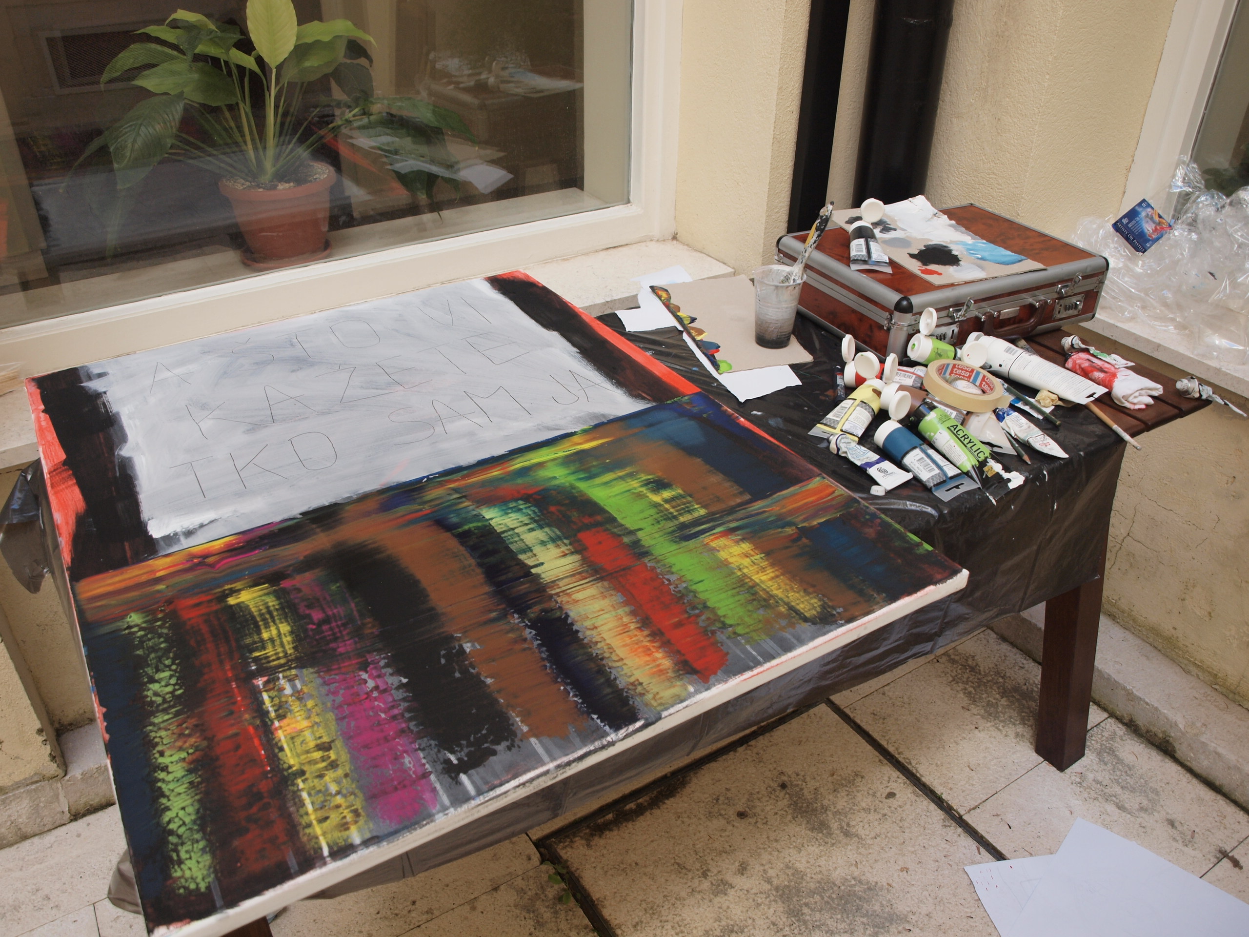 Prva likovna kolonija ‘Zmajević’ završena je u svom trodnevnom održavanju u nedjelju 28. svibnja u Nadbiskupskom sjemeništu ‘Zmajević’ u Zadru.