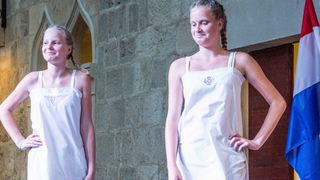 8. Međunarodni festival čipke u Pagu obilježila je modna revija i nastup klape Sol