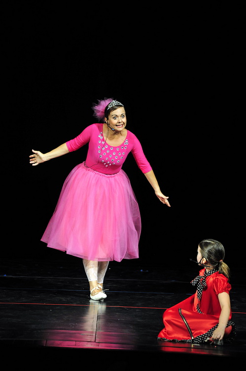 HNK Zadar: Plesna udruga Festa – “Izašli iz priče (a netko i iz papučice)”, Foto: Željko Karavida HNK Zadar: Plesna udruga Festa – “Izašli iz priče (a netko i iz papučice)”, Foto: Željko Karavida