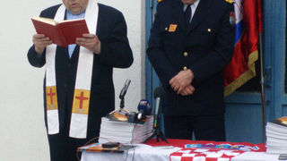 OLYMPUS DIGITAL CAMERA