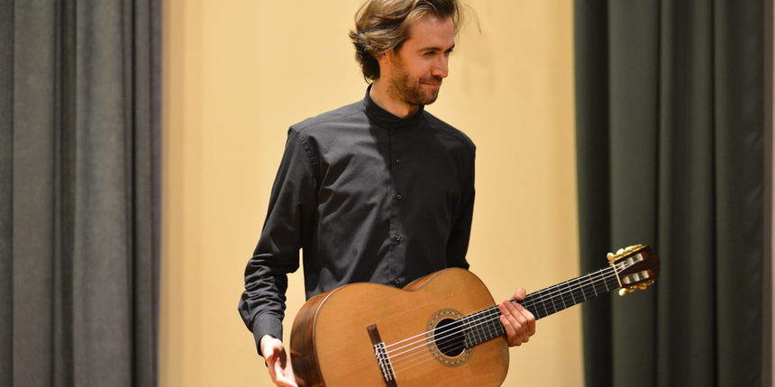 Petrit Ceku održao koncert na Sveučilištu u Zadru Petrit Ceku održao koncert na Sveučilištu u Zadru