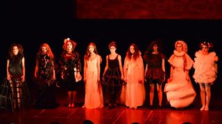 Dragon teatar- “POE – Nikad više”, foto: Iva Perinčić Dragon teatar- “POE – Nikad više”, foto: Iva Perinčić