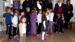 Dječji vrtić Ciciban uputio Sunčevu čestitku svome gradu Dječji vrtić Ciciban uputio Sunčevu čestitku svome gradu