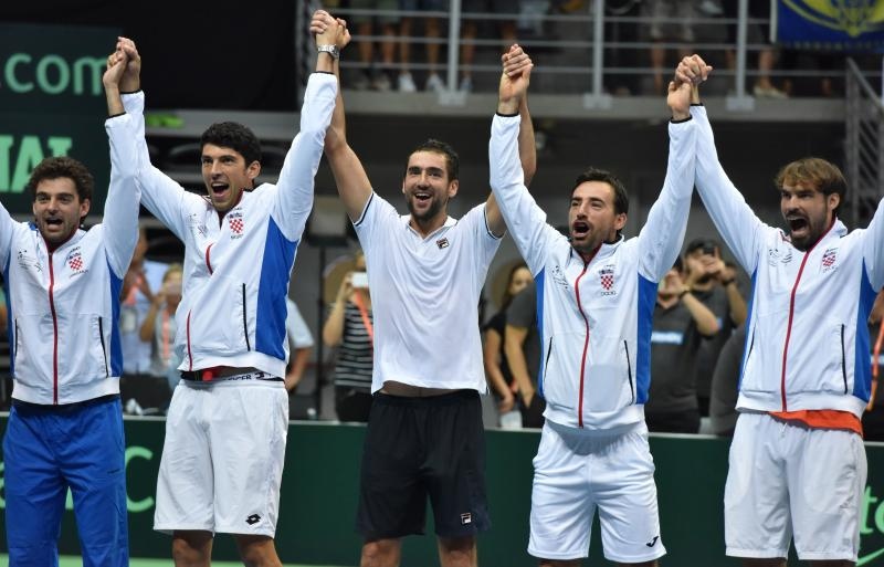 Davis Cup: Fešta nakon pobjede Marina Čilića nad Richardom Gasquetom i osiguranog plasmana u finale Davis Cupa. Photo: Hrvoje Jelavić/PIXSELL