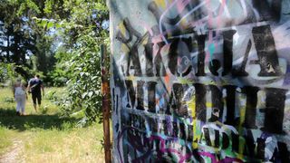 20.06.2013., Zadar – Akcija ciscenja narkomanskih sprica u parku na Brodarici pokraj Sfinge. Photo: Filip Brala/PIXSELL Autor Filip Brala/PIXSELL KLJUČNE RIJEČI ciscenje, sfinga, Brodarica, akcija mladih, narkomanija 20.06.2013., Zadar – Akcija ciscenja narkomanskih sprica u parku na Brodarici pokraj Sfinge. Photo: Filip Brala/PIXSELL Autor Filip Brala/PIXSELL KLJUČNE RIJEČI ciscenje, sfinga, Brodarica, akcija mladih, narkomanija