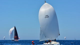 U hvarskom akvatoriju održana XXI. Uskršnja regata U hvarskom akvatoriju održana XXI. Uskršnja regata