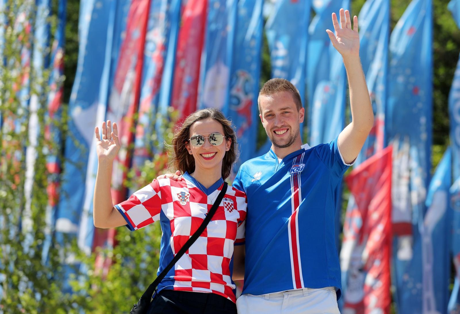 Veseli hrvatski navijači u Rostovu na Donu