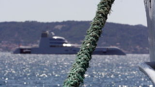 Superjqahta “A” usidrena u zadarskom kanalu Superjqahta “A” usidrena u zadarskom kanalu