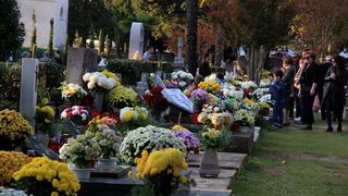 Blagdan Svih svetih na Gradskom groblju Zadar, Foto: Iva Perinčić Blagdan Svih svetih na Gradskom groblju Zadar, Foto: Iva Perinčić