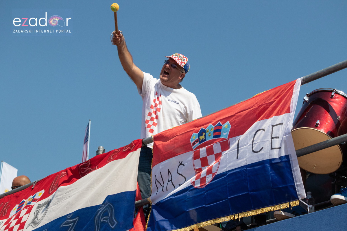 Davis Cup: Vruća navijačka atmosfera u meču Ćilića i Querreya