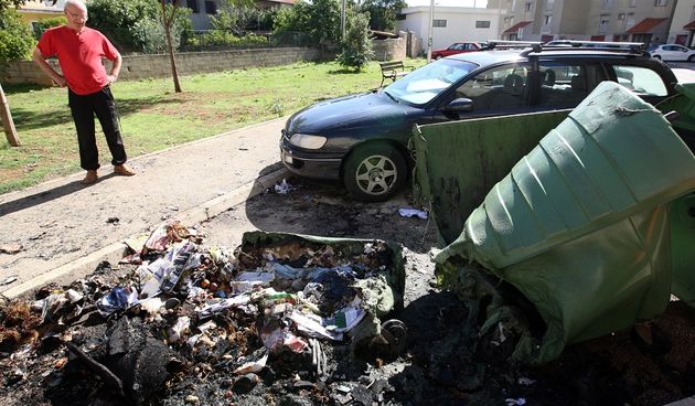 Pozar u kontejnerima , Foto: Jure Miskovic / CROPIX