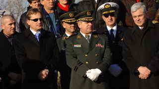 Zadar, 230110.
Povodom obiljezavanja 17. obljetnice vojno – redarstvene  akcije Maslenica , prve velike akcije Hrvatske vojske kojom je oslobodjen veci dio zadarskoga zaledja i omogucen promet izmedju sjevera i juga Hrvatske  polozeni su vjenci u Kasicu i