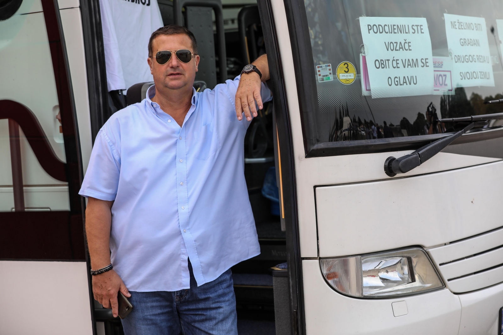 Stali autobusi, vozači upozorili: ‘Imamo 3800 kuna plaću i sad se svi čude što idemo van’ Stali autobusi, vozači upozorili: ‘Imamo 3800 kuna plaću i sad se svi čude što idemo van’