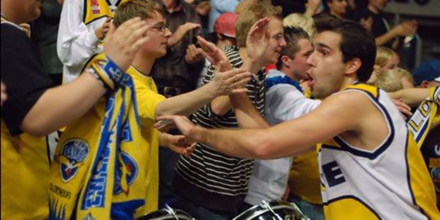 Image 1192457 (auto)