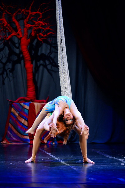 Circo Art u HNK Zadar izveo predstavu “Povratak u prirodu”