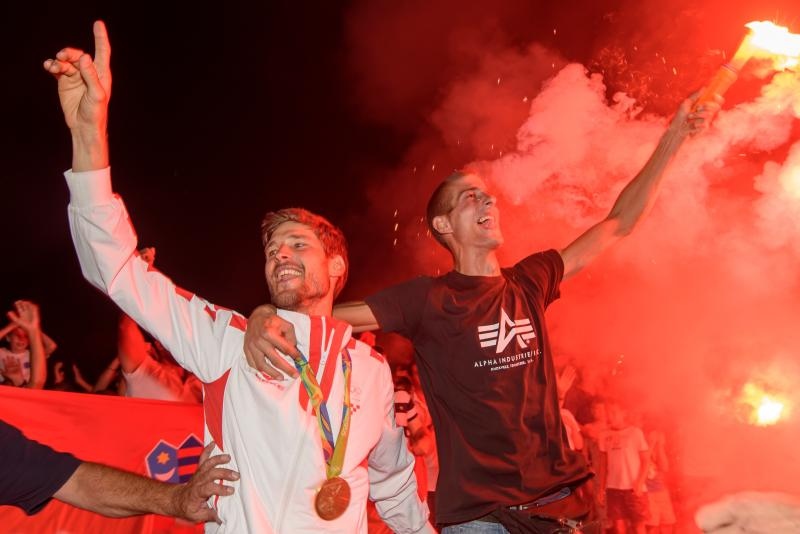 Veličanstveni doček zadarskih zlatnih olimpijaca Šime Fantele i Igora Marenića na zadarskoj rivi uz Morske orgulje i Pozdrav suncu. Photo: Dino Stanin/PIXSELL Veličanstveni doček zadarskih zlatnih olimpijaca Šime Fantele i Igora Marenića na zadarskoj rivi uz Morske orgulje i Pozdrav suncu. Photo: Dino Stanin/PIXSELL