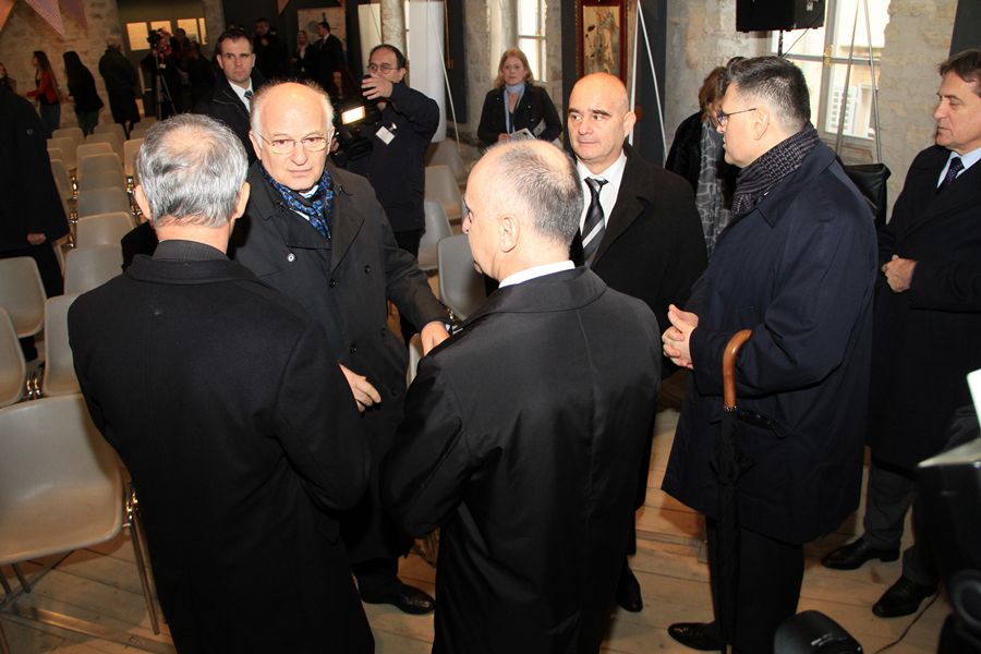 Kneževa palača: Izložba “Tragovi prošlosti na vratima sadašnjosti” Kneževa palača: Izložba “Tragovi prošlosti na vratima sadašnjosti”