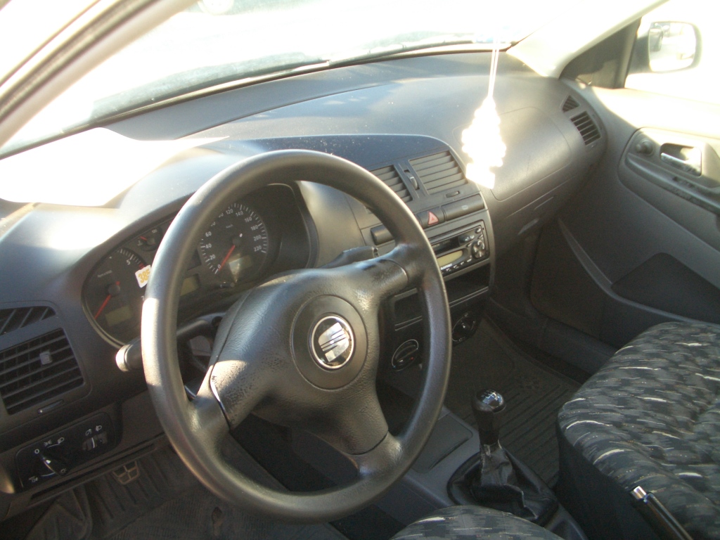 4. Seat Cordoba 1.4 VARIO interijer