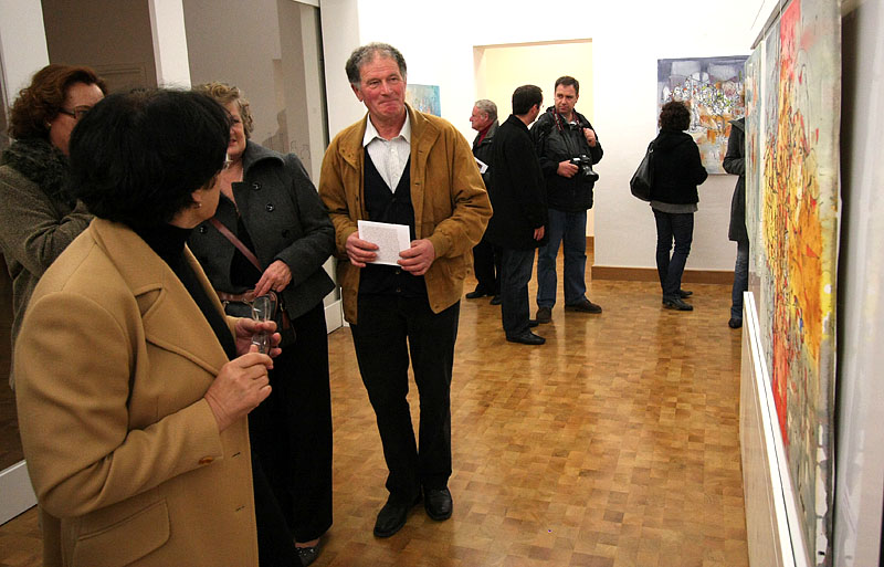 ‘Ples sjena’ – izložba slika Oksane Veber