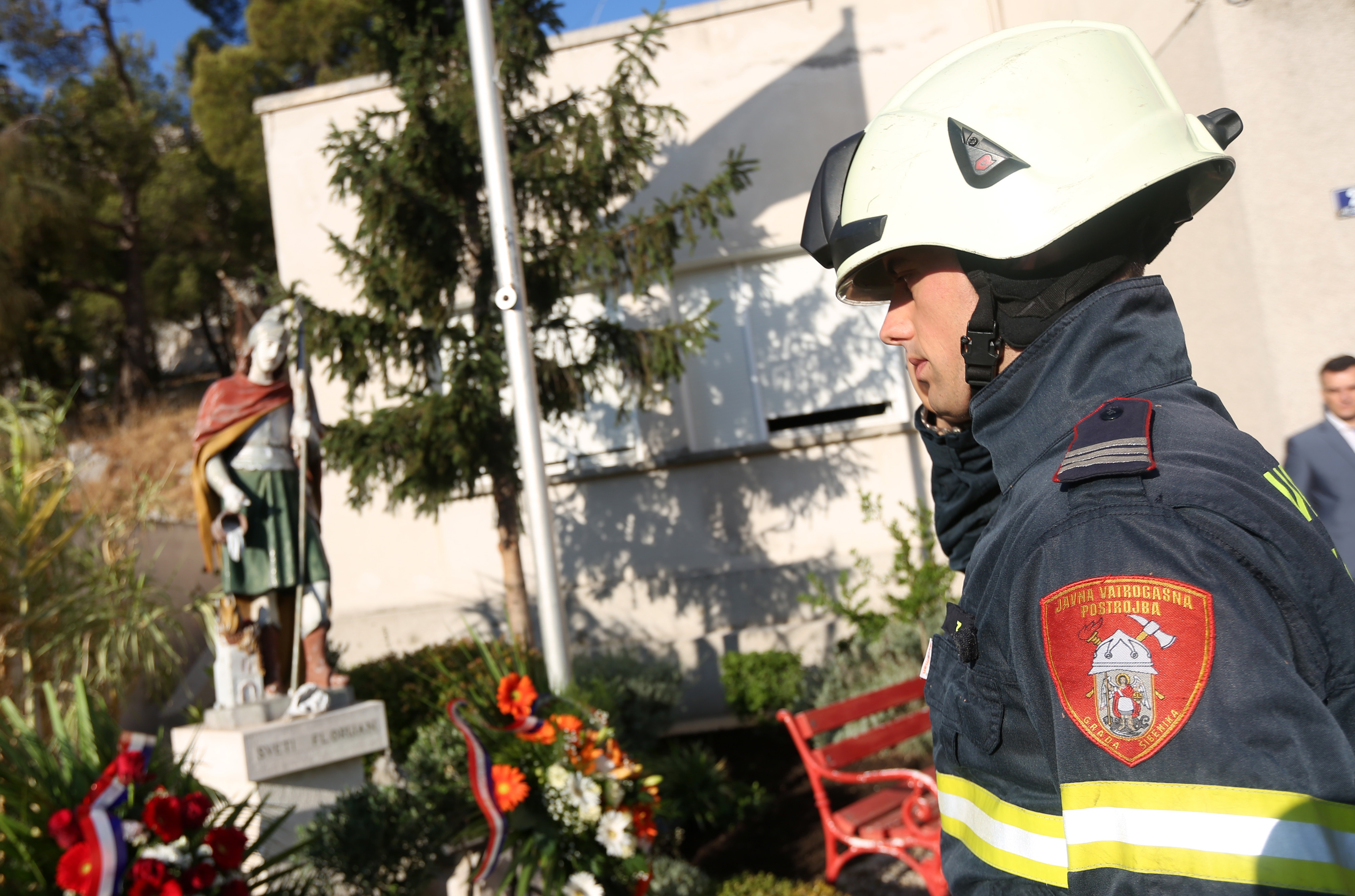 Polaganjem vijenaca obilježena 10. obljetnica kornatske tragedije Polaganjem vijenaca obilježena 10. obljetnica kornatske tragedije