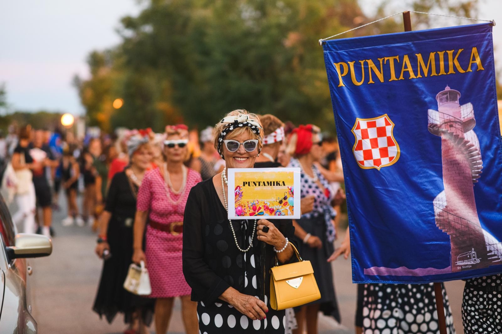 Prvi zadarski ljetni karneval u Diklu
