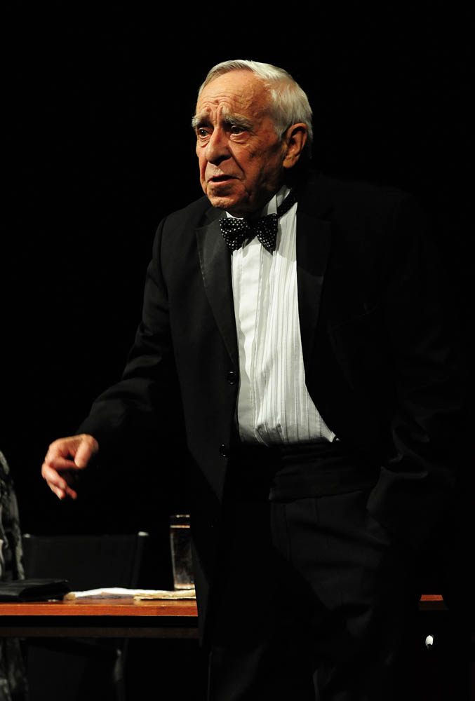 Zadar, 28.02.2013. snimio: Nenad Marčev,
PLANET ART,
Raymond Queneu,
STILSKE VJEŽBE,
Redatelj Tomislav Radić,
Igraju: Lela Margitić i Pero Kvrgić,
Dvorana HNK Zadar Zadar, 28.02.2013. snimio: Nenad Marčev,
PLANET ART,
Raymond Queneu,
STILSKE VJEŽBE,
Redatelj Tomislav Radić,
Igraju: Lela Margitić i Pero Kvrgić,
Dvorana HNK Zadar