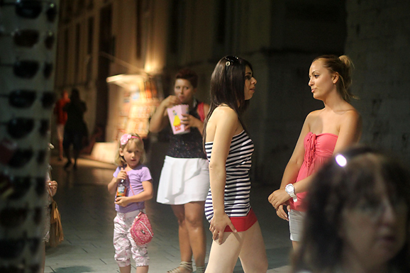 “Feštica srijedom” 27. lipnja 2012. (foto:Saša Čuka) “Feštica srijedom” 27. lipnja 2012. (foto:Saša Čuka)