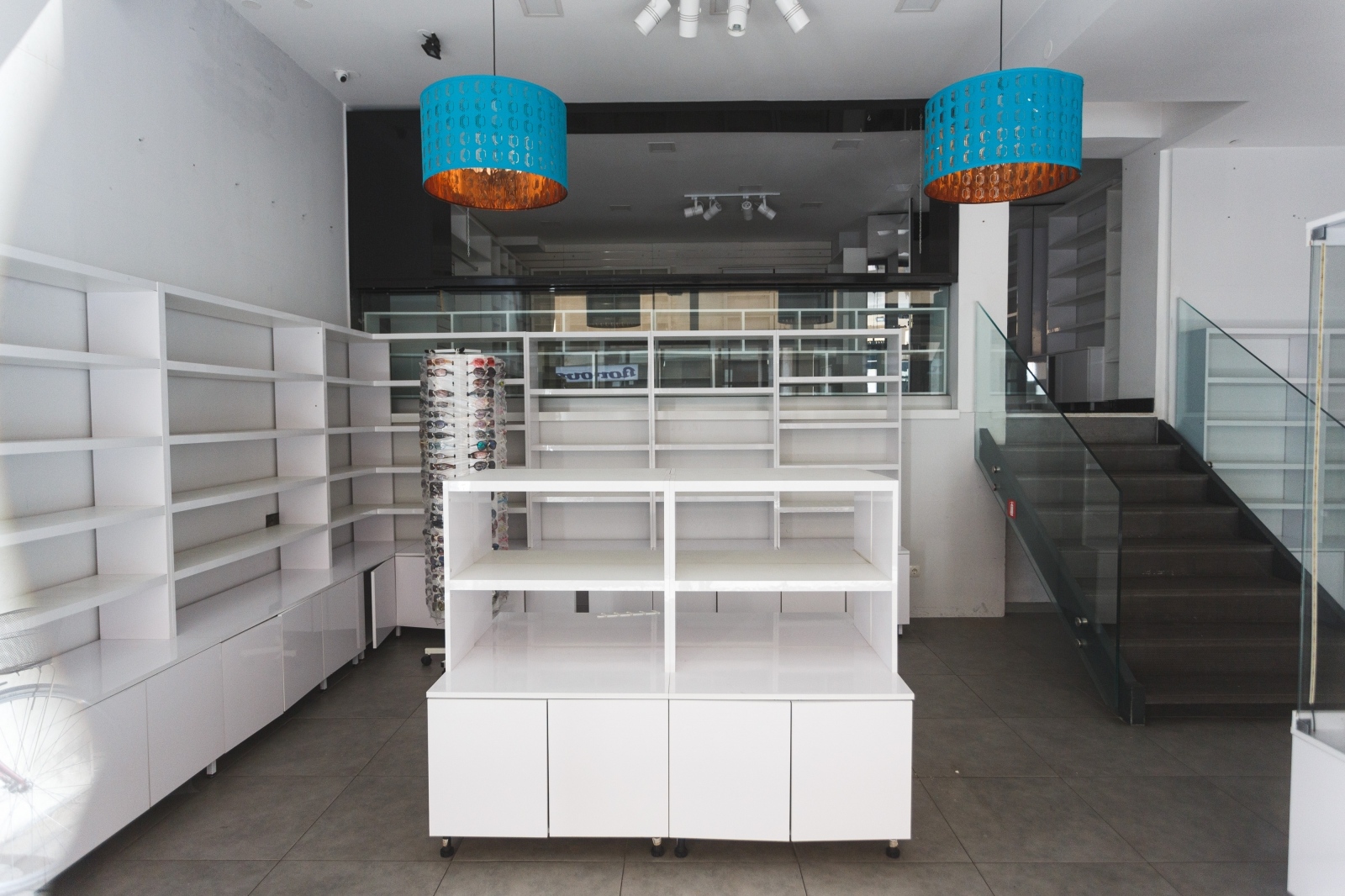 Zatvorene butige i poluprazan zadarski Poluotok Zatvorene butige i poluprazan zadarski Poluotok