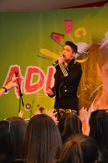 Supernova: Adio školo uz uručenje nagradnog automobila Audi A 1 i velike donacije u visini 50.000 kn HCK-u Supernova: Adio školo uz uručenje nagradnog automobila Audi A 1 i velike donacije u visini 50.000 kn HCK-u