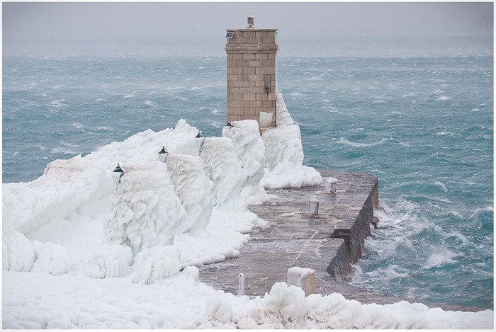 Đir po ledu okovanom Senju, Foto: Kristijan Orlić Đir po ledu okovanom Senju, Foto: Kristijan Orlić