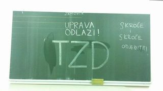 Image 379461 (auto) Image 379461 (auto)