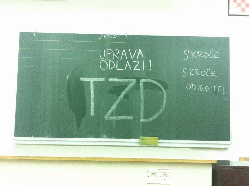 Image 379461 (auto) Image 379461 (auto)