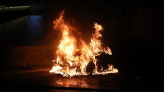 U Zadru plamen progutao BMW