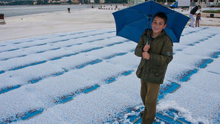 Pozdrav suncu prekriven ledenim pokrivacem 26. studenog 2010, Foto: Leo Banic