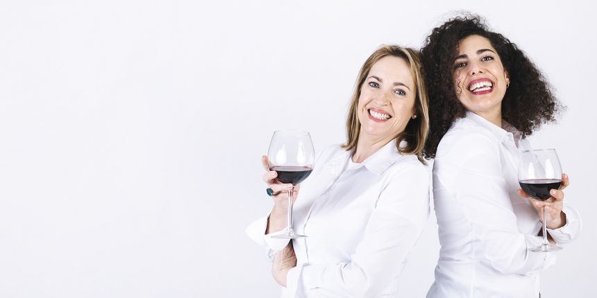 Žene, vino, prijateljice Žene, vino, prijateljice