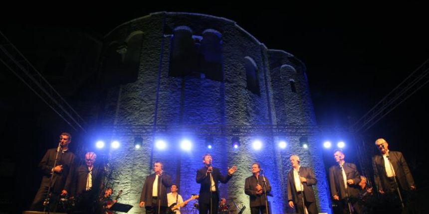 24.7.2014., Zadar – Tomislav Bralic i klapa Intrade odrzali su veliki koncert na prepunom Forumu. Photo: Dino Stanin/PIXSELL